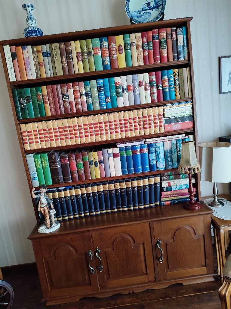 Étagère sans livres., Enlèvement