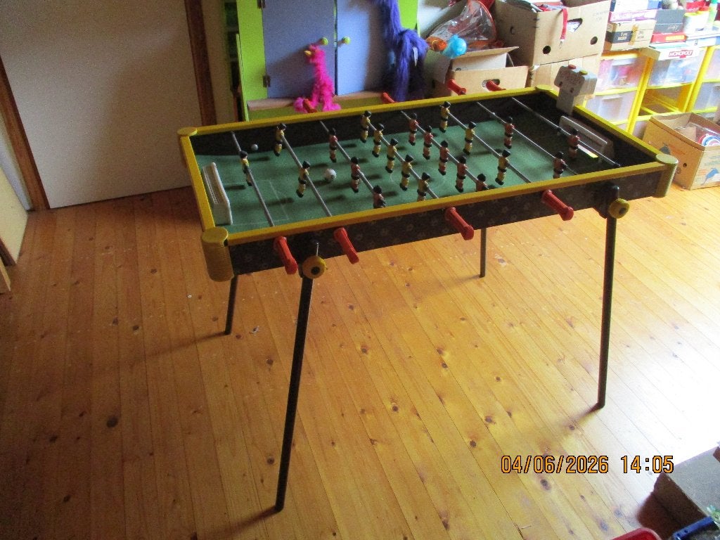 Voetbaltafel, Kinderen en Baby's, Ophalen, Zo goed als nieuw