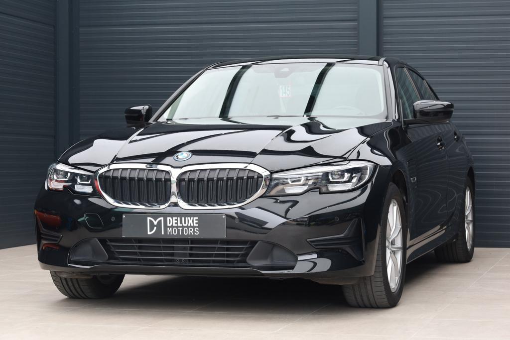 Caméra de chauffage siège cuir BMW 320 EAs Berline Navi Pdc, Autos, Cuir, Cruise Control, Achat, Euro 6