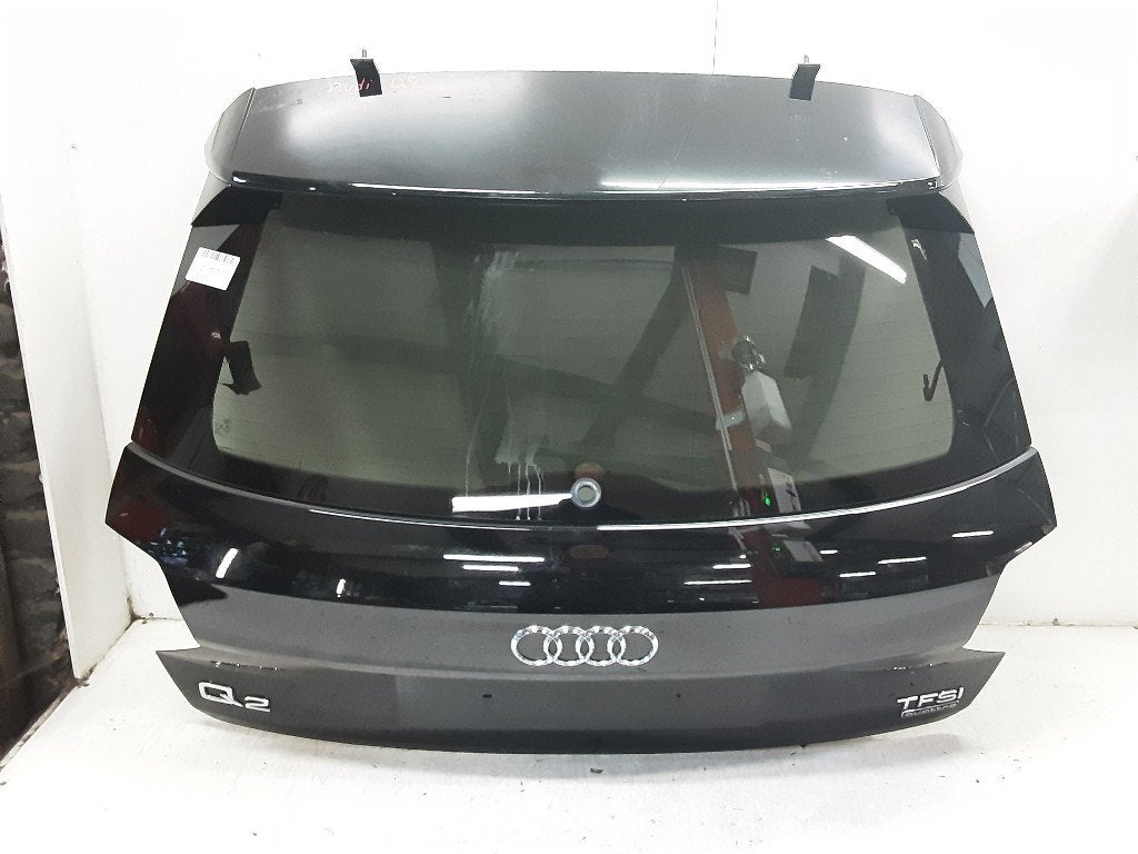 HAYON ARRIÈRE / MALLE Audi Q2 (GAB / GAG) (01-2016/10-2020), Auto-Union-Straße  1,
85057  Ingolstadt, DE, Info@audi.de, Haillon arrière