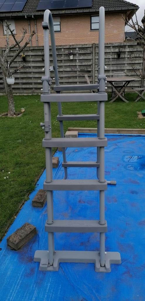 Zwembad ladder bestway, Ophalen