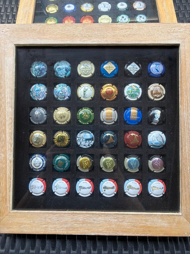 champagne capsules, Ophalen