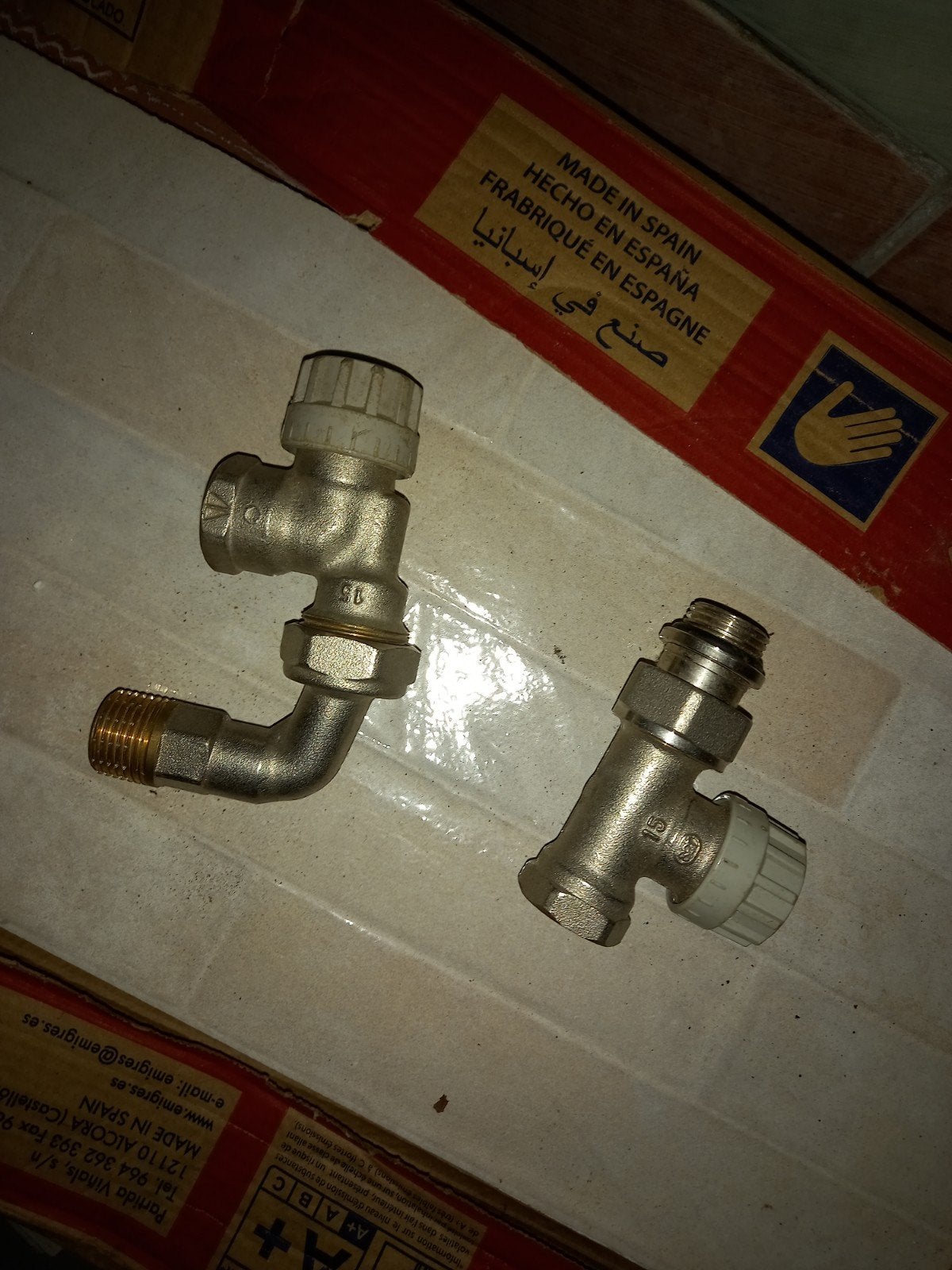 2 piece pour radiateur, Bricolage & Construction, Chauffage & Radiateurs, Enlèvement, Radiateur