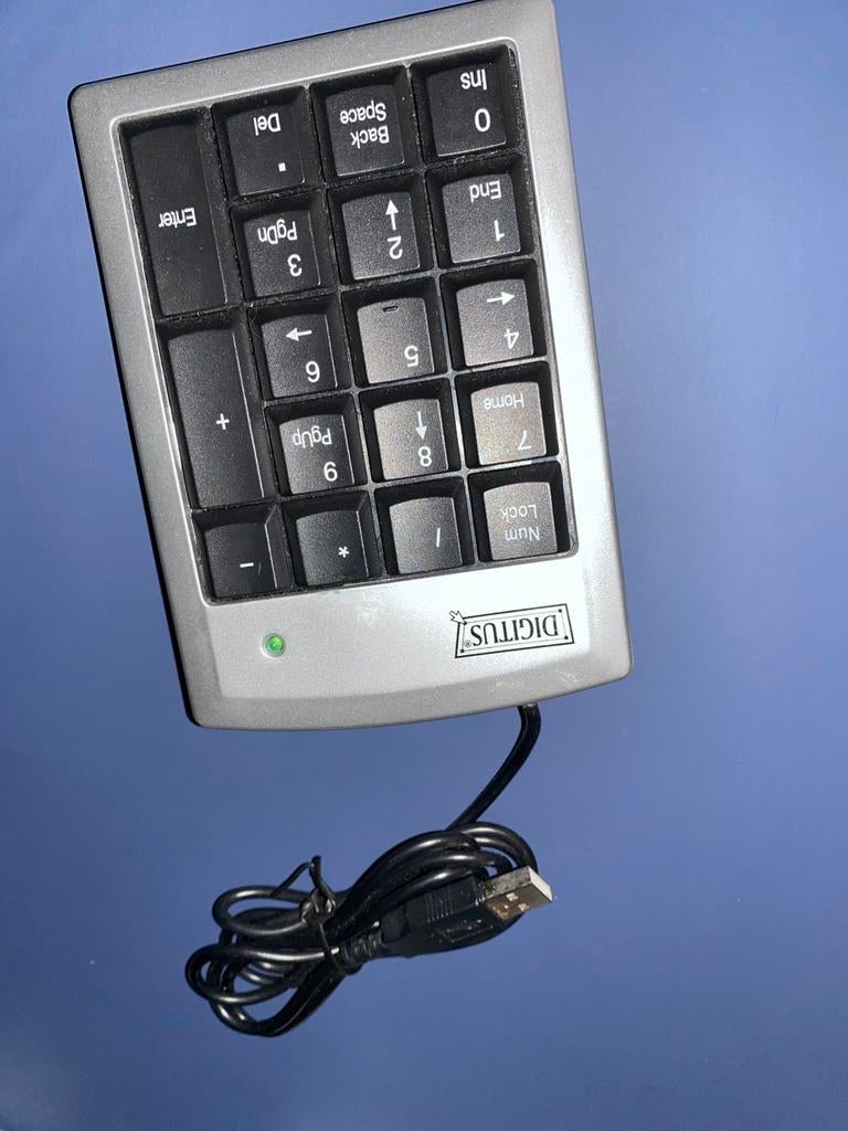 ️ Numeriek toetsenbord (USB) – €5, Computers en Software, Toetsenborden, Ophalen, Numeriek, Refurbished, Bedraad