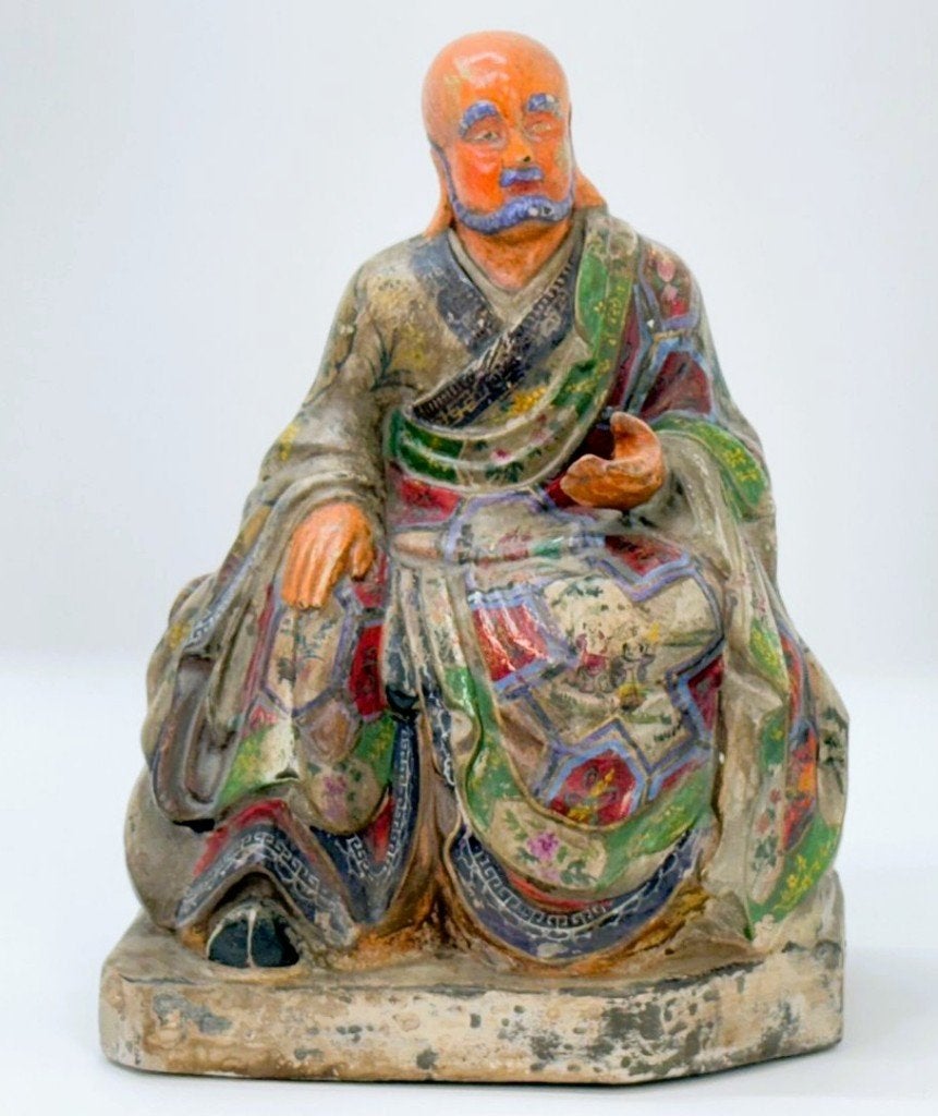 Houtgesculpteerde en gepolychromeerde Aziatische wijsgeer., Antiek en Kunst, Houtsnijwerk, Ophalen of Verzenden, 20 - 50 cm, Hout