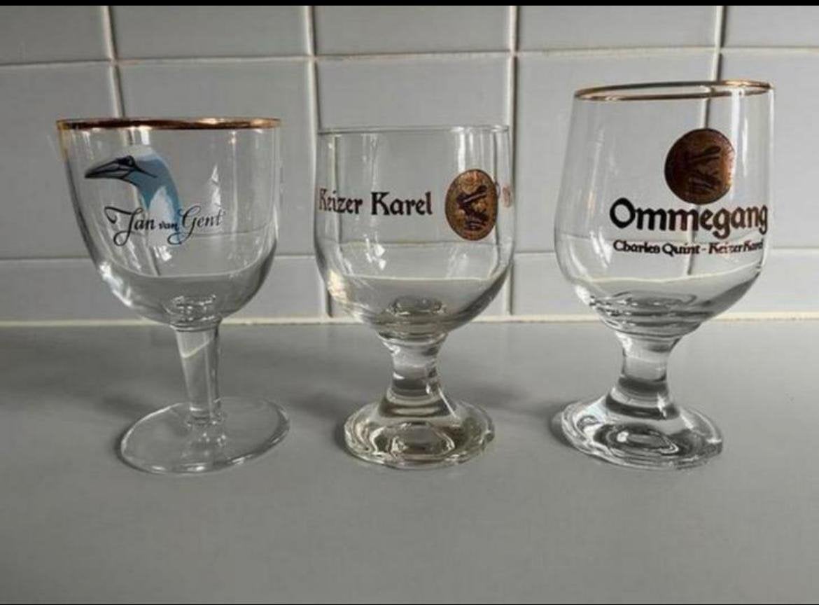 12 Verschillende Bierglazen , alles 5€, Ophalen, Zo goed als nieuw