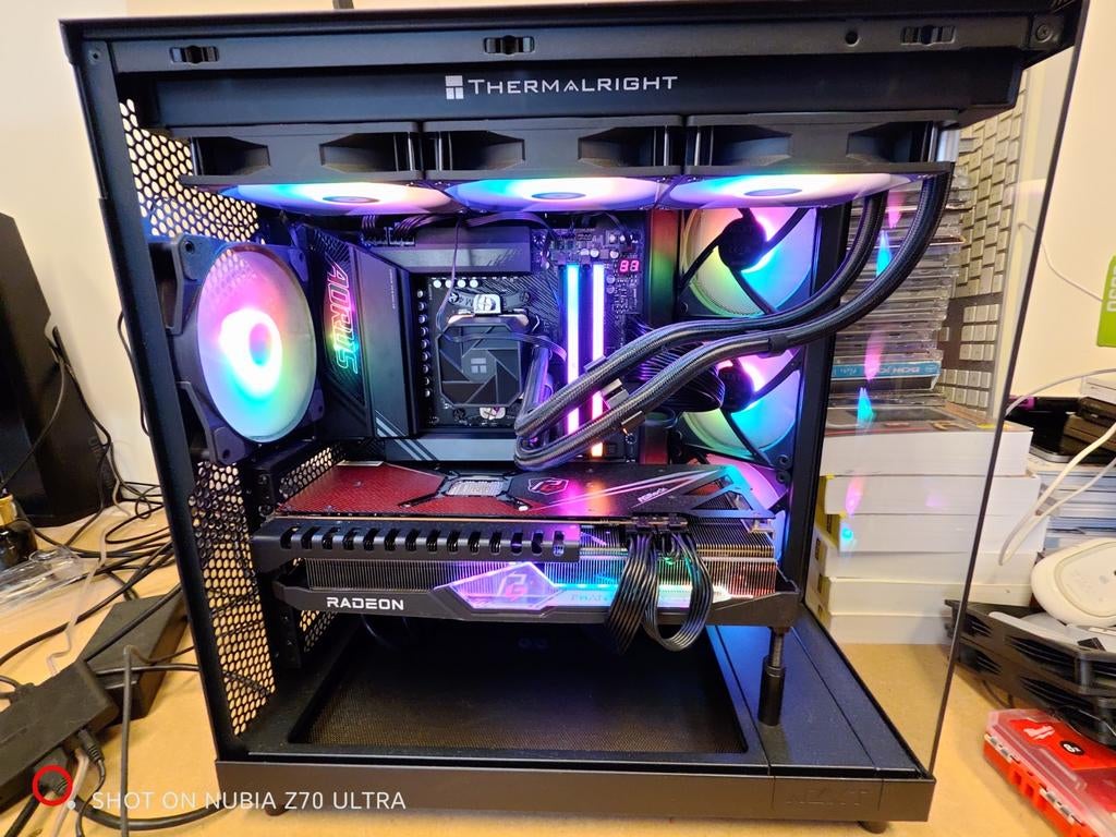 PC Gamer 9800X3D • RX 7900 XT • 9 To • Samsung OLED G8 34", Le pc est monté avec différentes marques, 32 GB, Avec carte vidéo