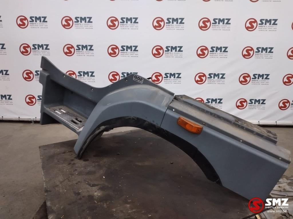 Occ opstap +spatbordverlenging links DAF CF 85 165, Auto-onderdelen, Gebruikt, DAF, Overige Auto-onderdelen