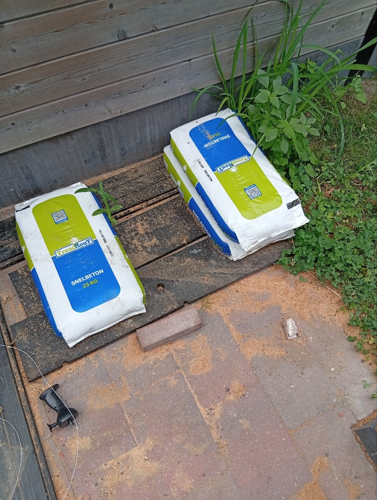 gratis 3 zakken snel beton, Doe-het-zelf en Bouw, Ophalen