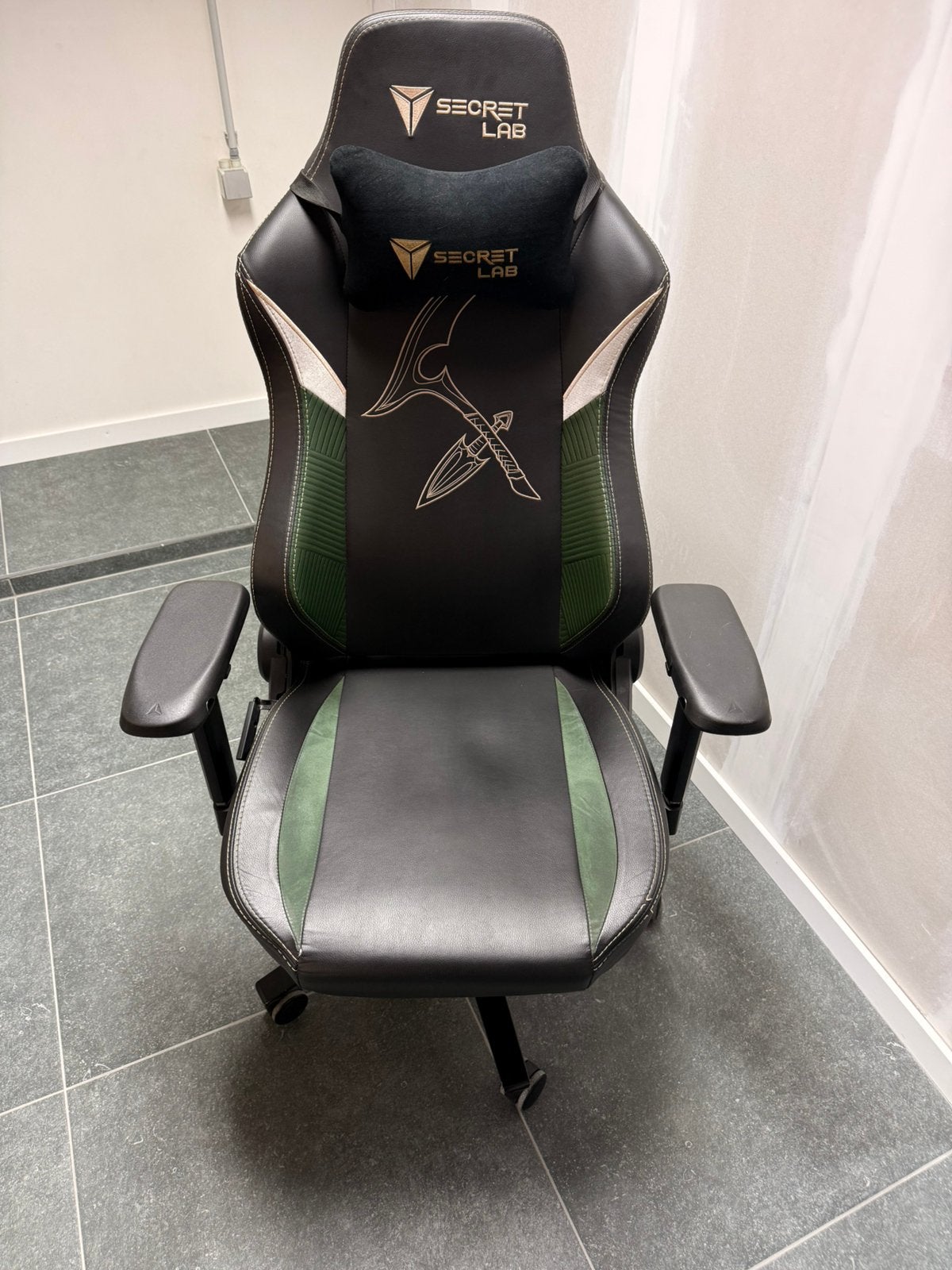 Secret Lab Titan Evo - Akali League of Legends (L), Chaise de bureau de gaming, Comme neuf, Enlèvement, Chaise de bureau