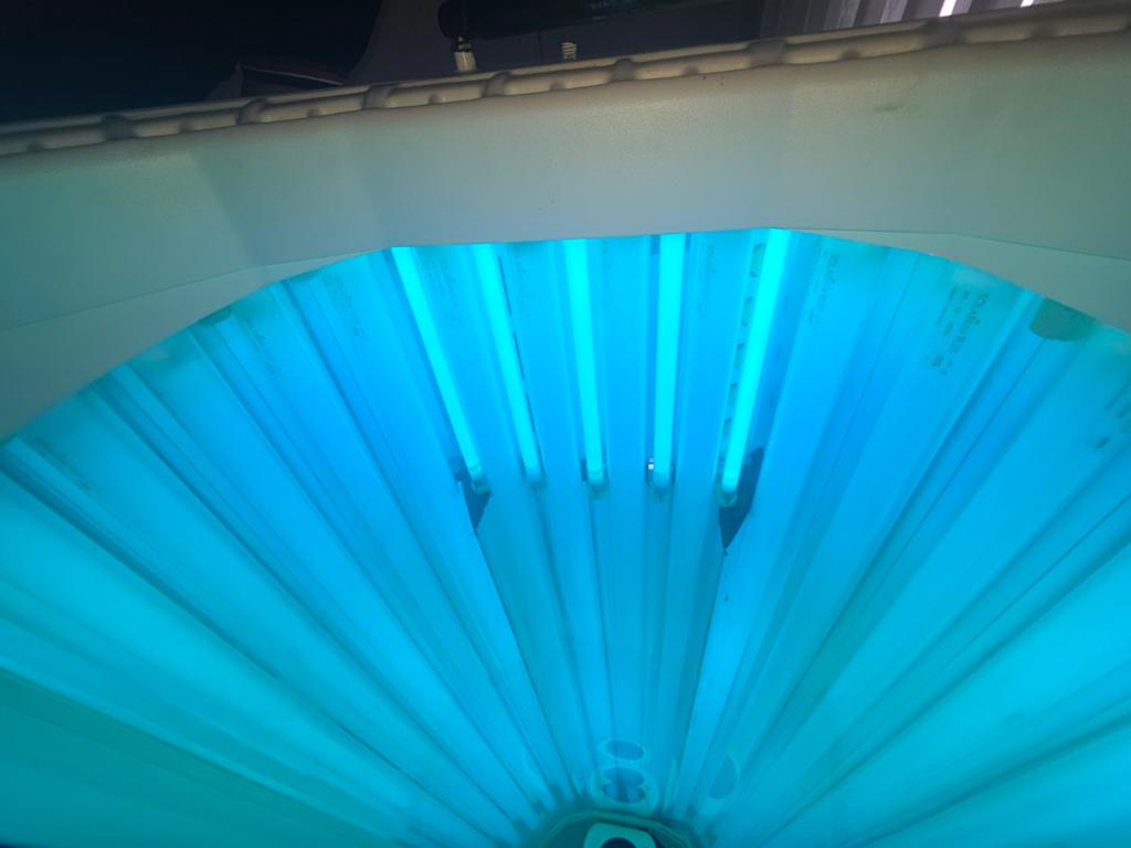 Hapro Sapphire zonnebank zonnehemel met gezichtsbruiner, Elektronische apparatuur, Zonnebanken en Gezichtsbruiners, Ophalen, Gezichtsbruiner