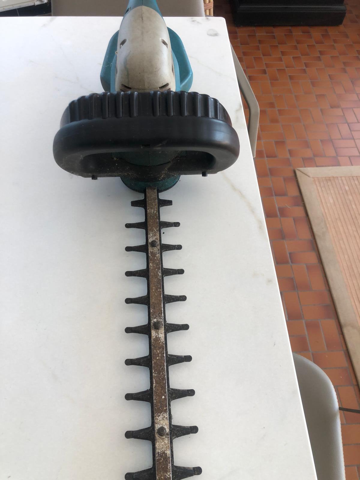 Makita hegschaar ophalen te Koksijde, Tuin en Terras, Ophalen, Zo goed als nieuw, Elektrisch