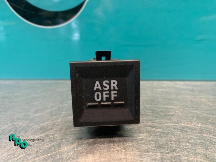 ASR schakelaar van een Volkswagen Transporter (Transporter 0, Gebruikt, -, Volkswagen, -