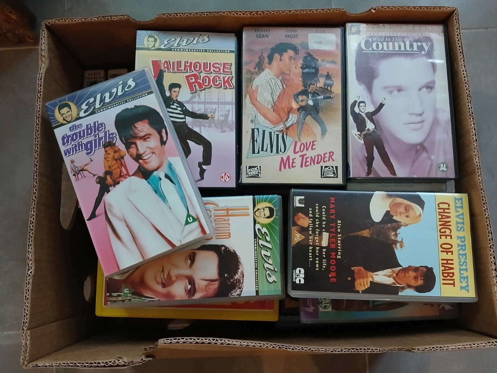 Verzameling van 39 stuks Elvis Presley, Ophalen of Verzenden, VHS