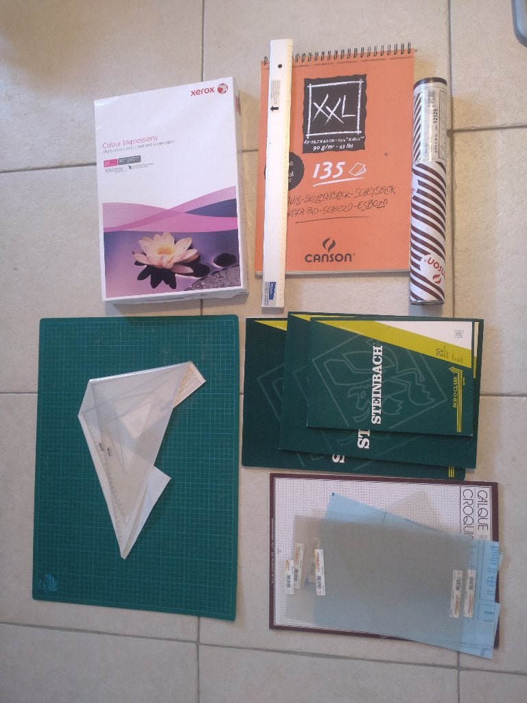 Papier en tekenmateriaal voor student architect, Ophalen, Zo goed als nieuw, Overige typen