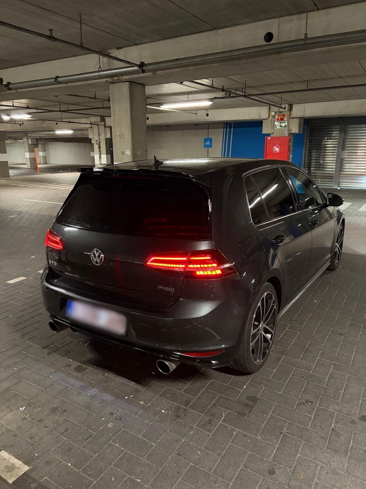 Gol 7 GTD, Auto's, Stof, 4 cilinders, Zilver of Grijs, 1395 kg