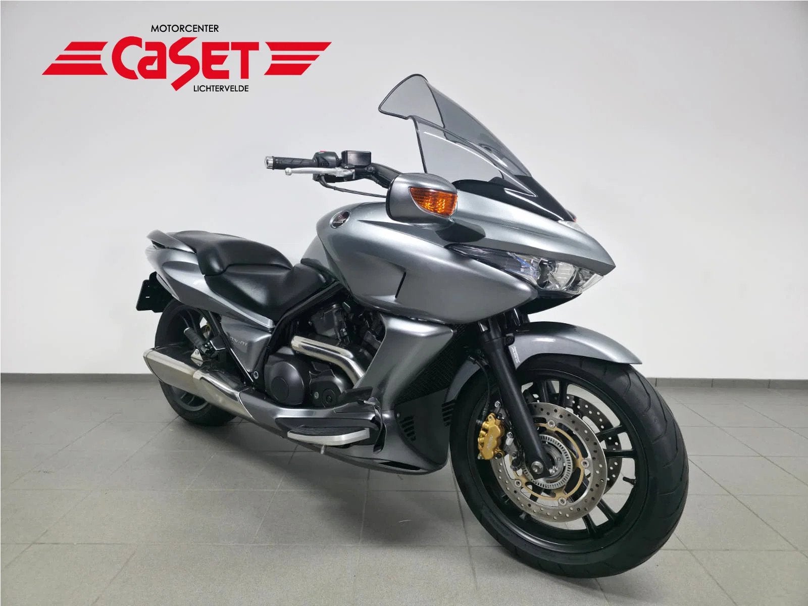 Honda DN 01 (bj 2009), Meer dan 35 kW, Overig, 680 cc, Gebruikt