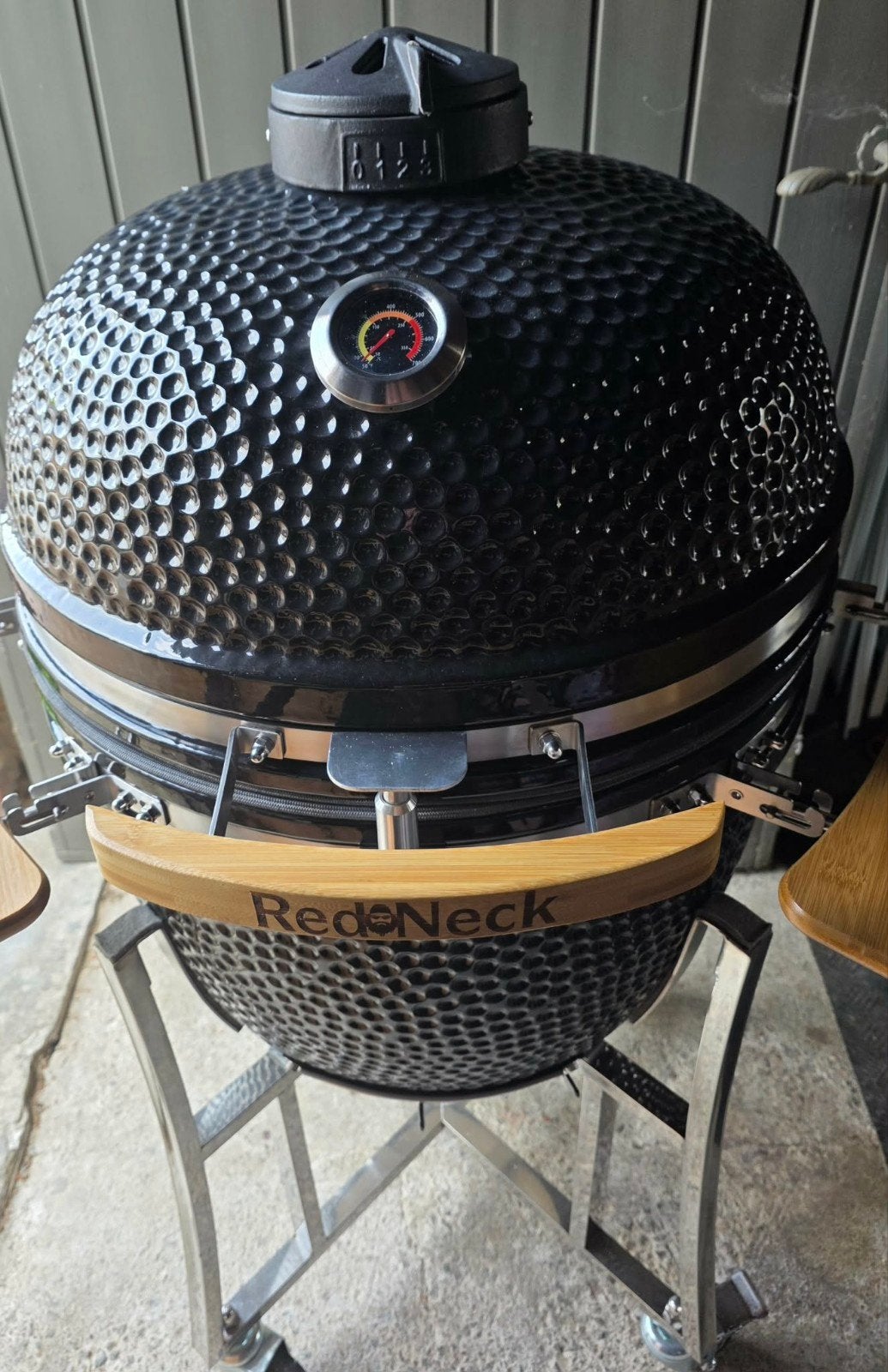 KAMADO BARBECUE, Ophalen, Nieuw, REDNECK KAMADO JOE, Met accessoires