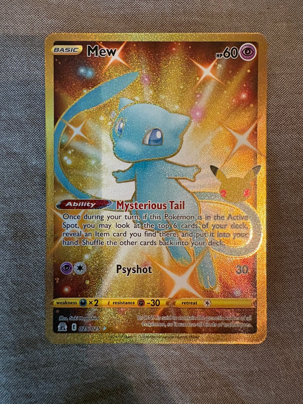 Mew 025/025 Gold - 25th Celebrations - Pokémon, Ophalen of Verzenden, Zo goed als nieuw