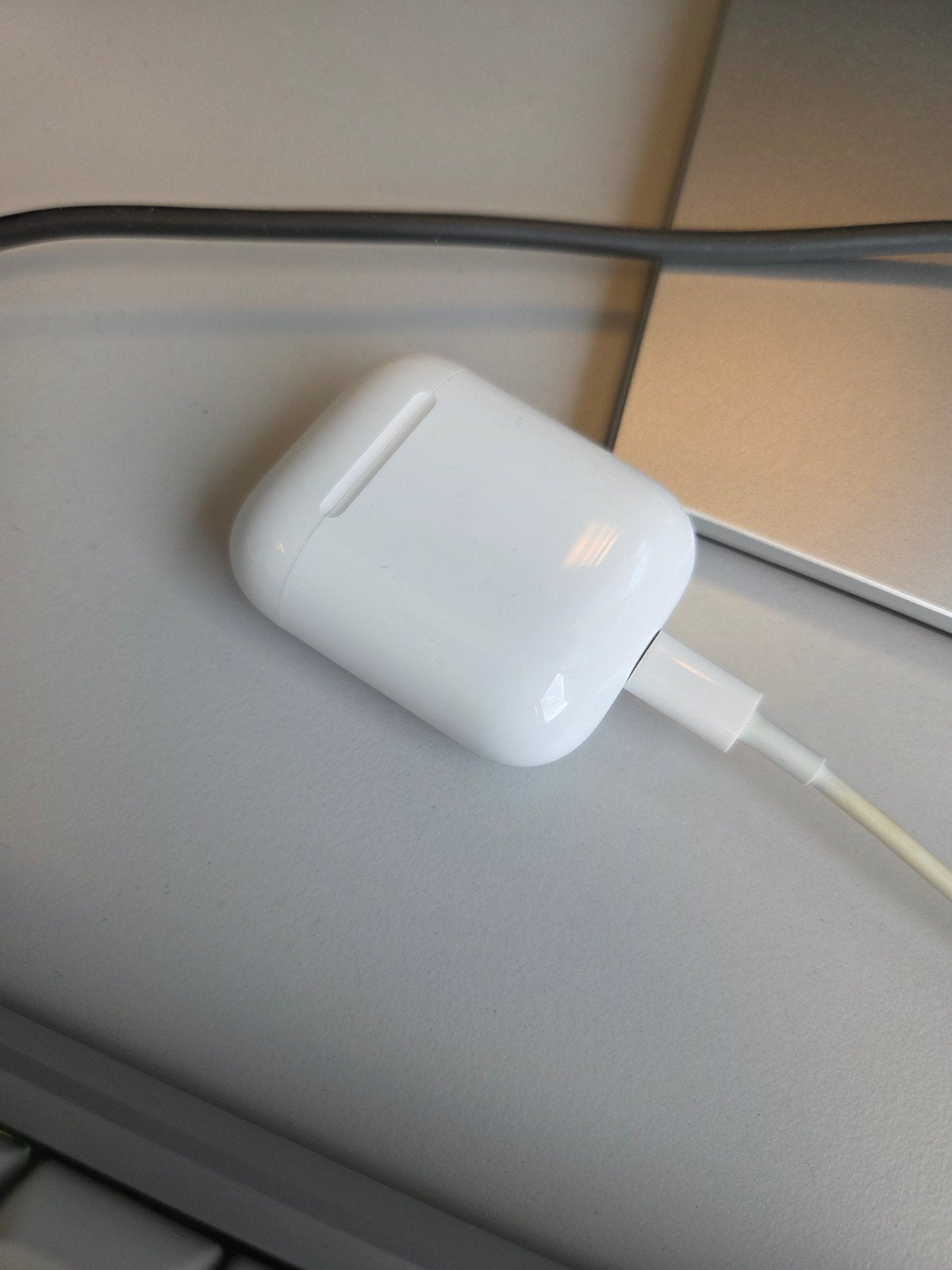 Apple Airpods Gen1, TV, Hi-fi & Vidéo, Casques audio, Utilisé, Intra-auriculaire, Apple, Blanc, Bluetooth, Sans fil, Commande tactile