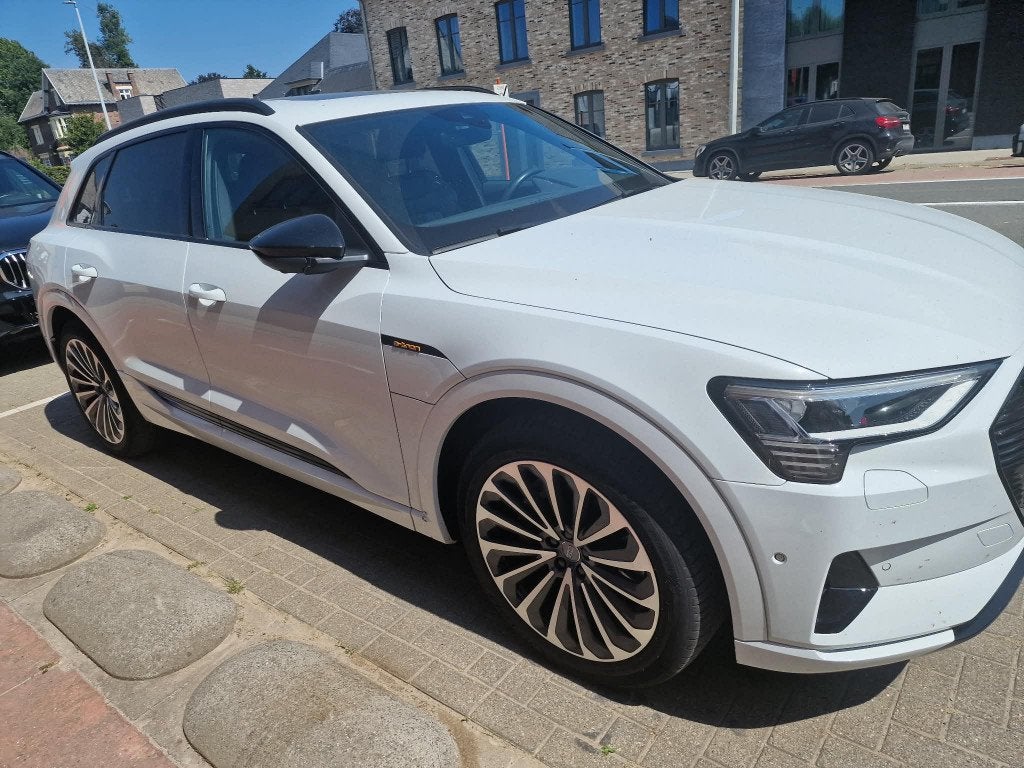 Audi E-Tron 50 S-Line 'Black Edition', Auto's, Audi, Particulier, e-tron, Android Auto, Elektrisch, SUV of Terreinwagen, 5 deurs