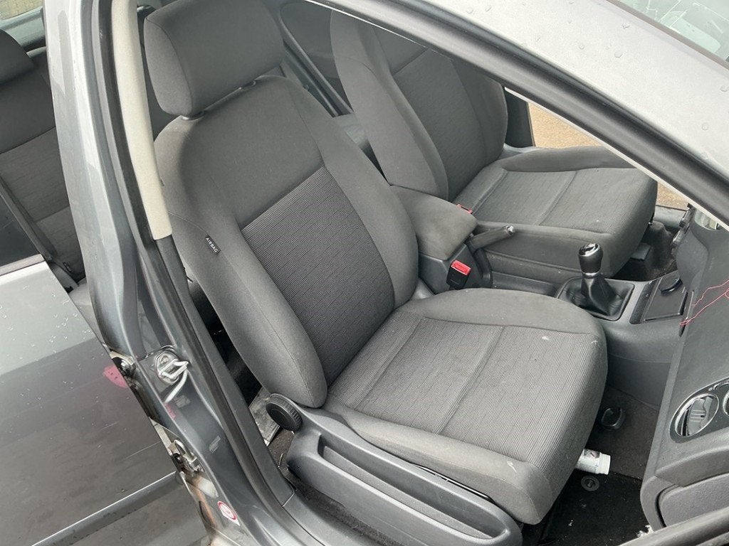 SIEGE AVANT DROIT ( PASSAGER ) Golf Plus (5M1 / 1KP), Volkswagen, Volkswagen AG, Utilisé, Kundenbetreuung@volkswagen.de