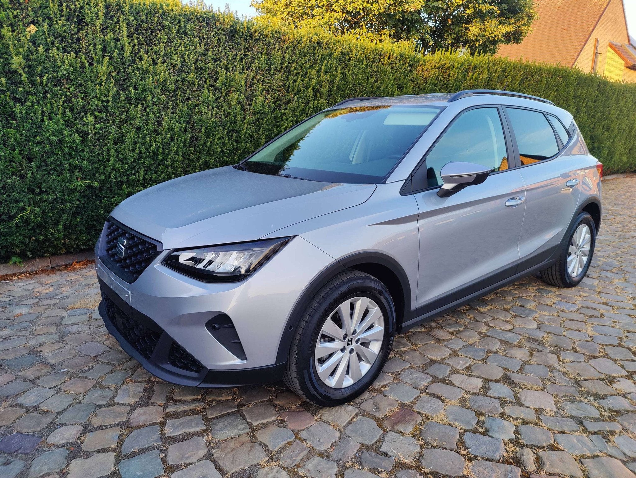 SEAT Arona Arona 1.0 TSI Move! Navi DSG (automatique), Argent ou Gris, Achat, 1188 kg, 5 portes