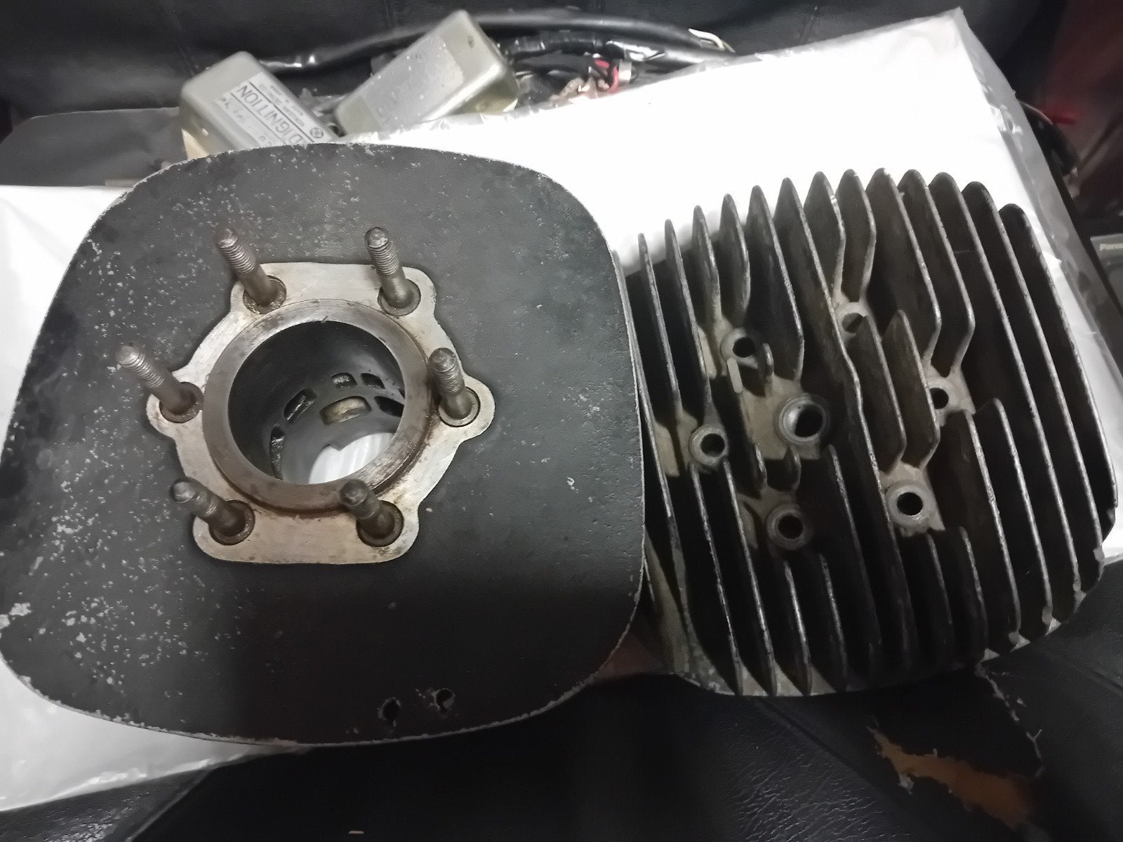 Cylindre  culasse  Rm 125 78, Motos, Pièces | Oldtimers & Ancêtres, Enlèvement
