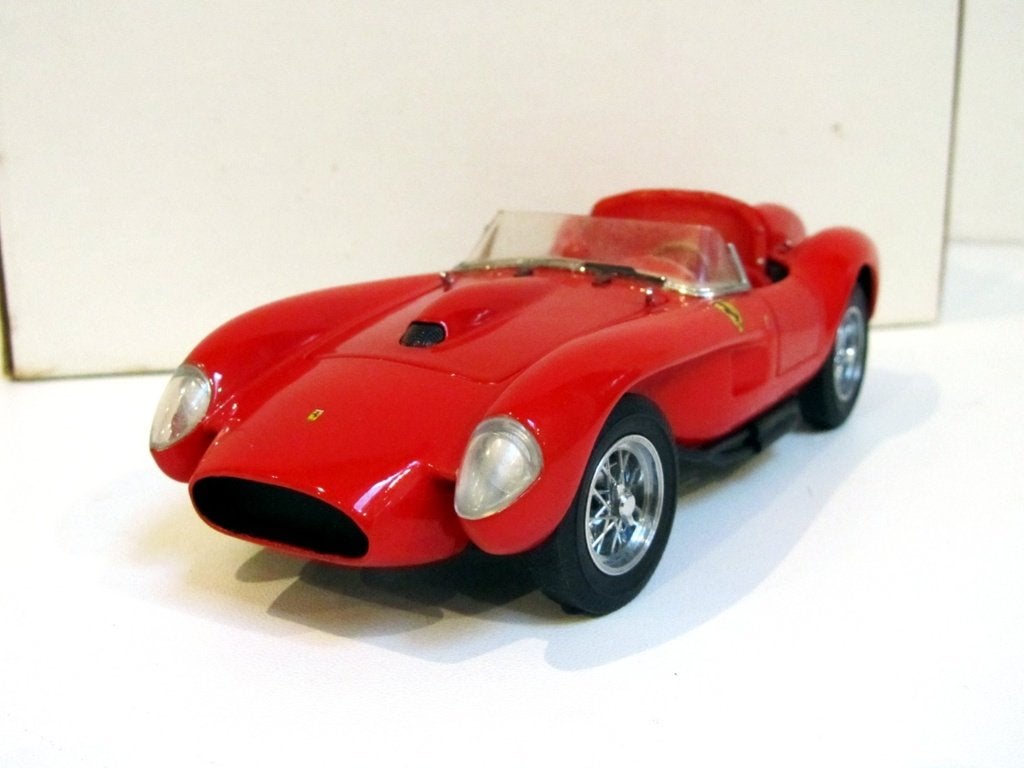Ferrari 250 Testa Rossa 1958 The Danbury Mint 1:24 (1999), Enlèvement ou Envoi, Comme neuf, Voiture, Autres marques