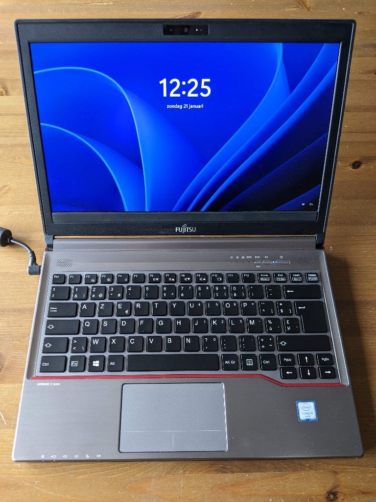 Laptop i5-4210M / 8GB RAM / 250 GB SSD (buitenkans!!), Computers en Software, Windows Laptops, Intel Core i5-4210M CPU, 256 GB