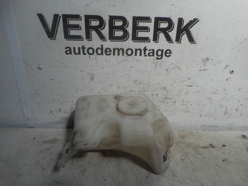 BOCAL LAVE-GLACE Opel Astra F (53 / 54 / 58 / 59) (0023935), Opel, Opel Automobile GmbH, Utilisé, Kontakt-opel@opel.com