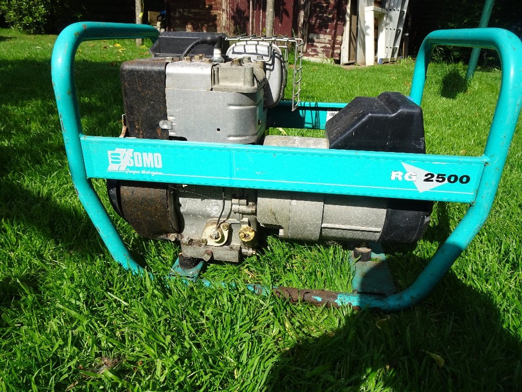 zwaardere oude stroomgroep / generator, Ophalen, Gebruikt, Minder dan 5 kVA, Benzine