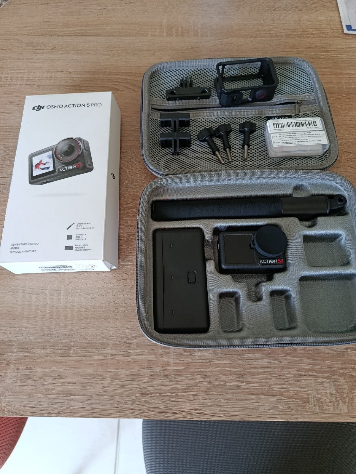 DJI Osmo Action 5 Pro Adventure Combo, Ophalen, Zo goed als nieuw