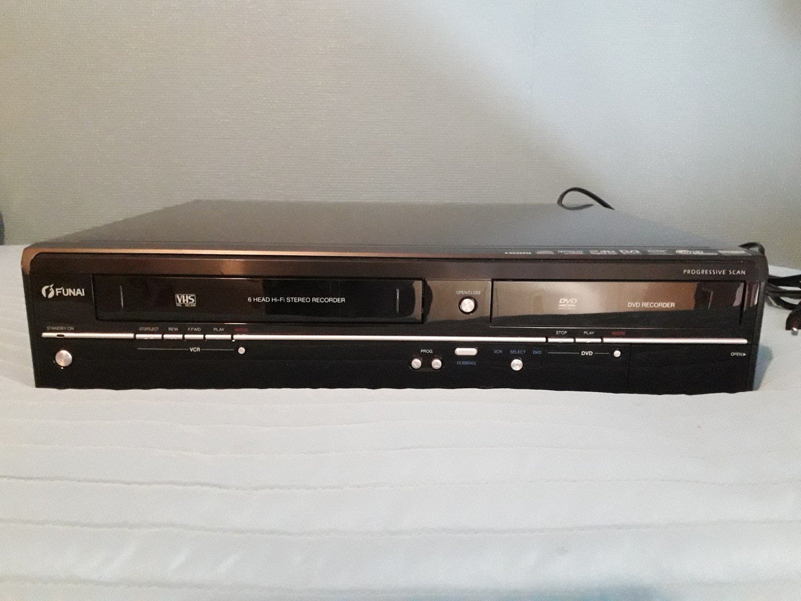 VHS DVD recorder Funai WD6D-D4413DB, Ophalen, Zo goed als nieuw