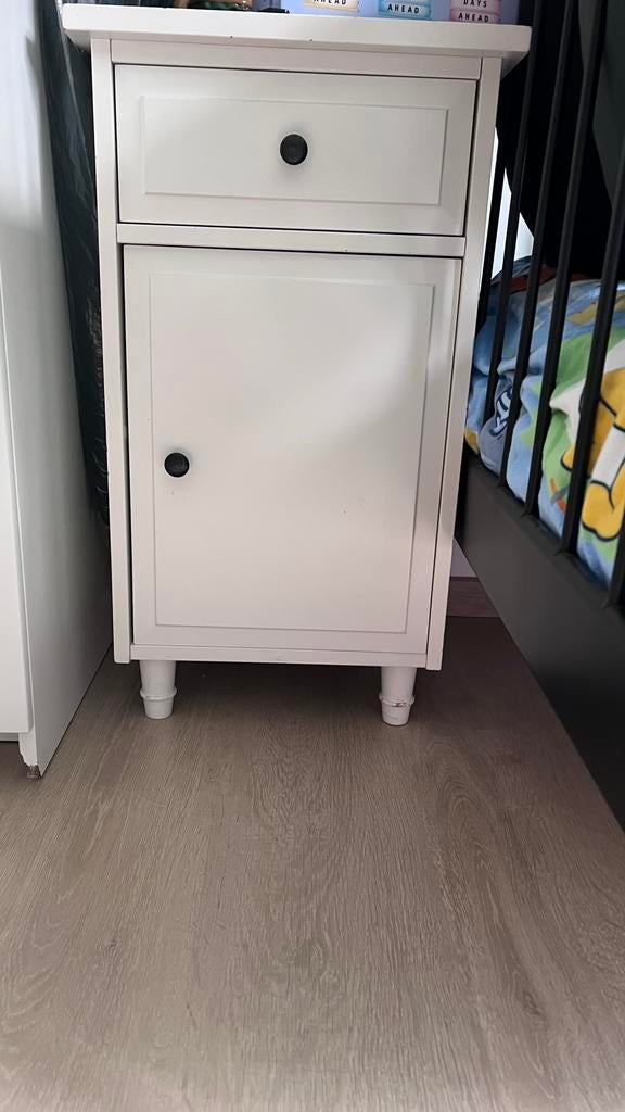 Table de chevet, Enlèvement, Utilisé