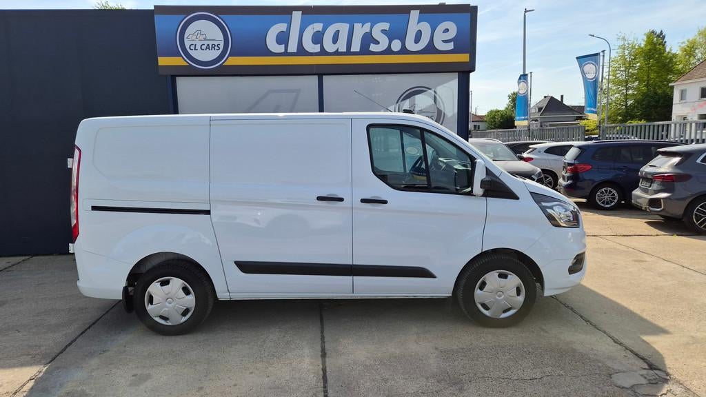 Ford Transit Custom 2.0D/Euro6/L1/Navi/Cam/Cc/Bt/Trekhaak/17, Auto's, Bestelwagens en Lichte vracht, Stof, Euro 6, Wit, 131 pk
