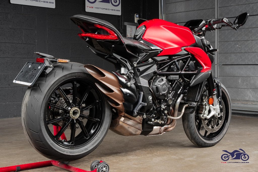 Mv Agusta Dragster 800 Rosso - 13.500 km, Motoren, Occasion, Motorrijbewijs A, Bedrijf, 3 cilinders