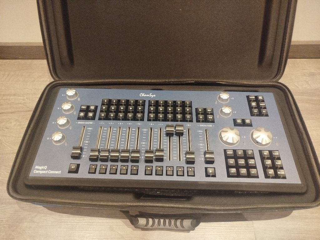 ChamSys magicQ compact connect, Ophalen, Zo goed als nieuw