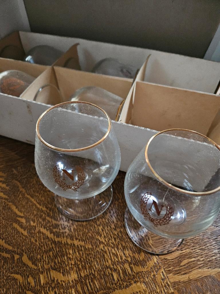 Druppelglazen, Ophalen