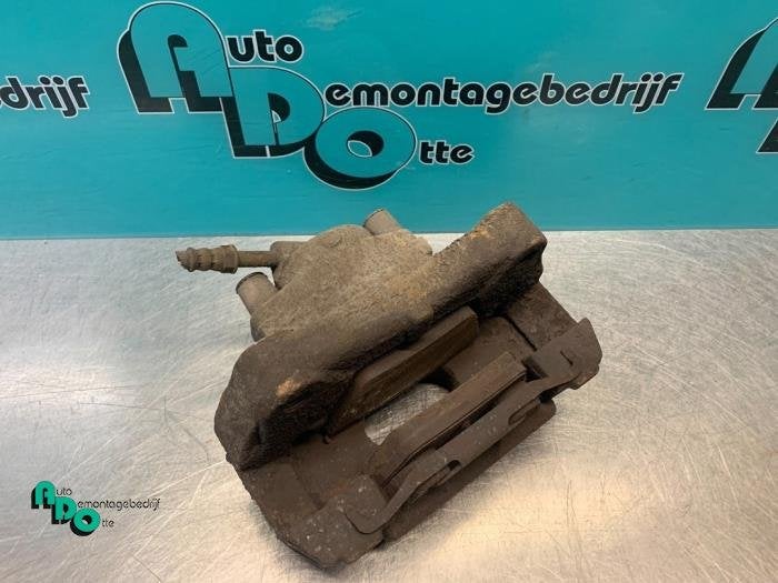 Etrier de frein (pince) avant gauche d'un Volkswagen Transpo, Volkswagen, -, 3 mois de garantie, Utilisé