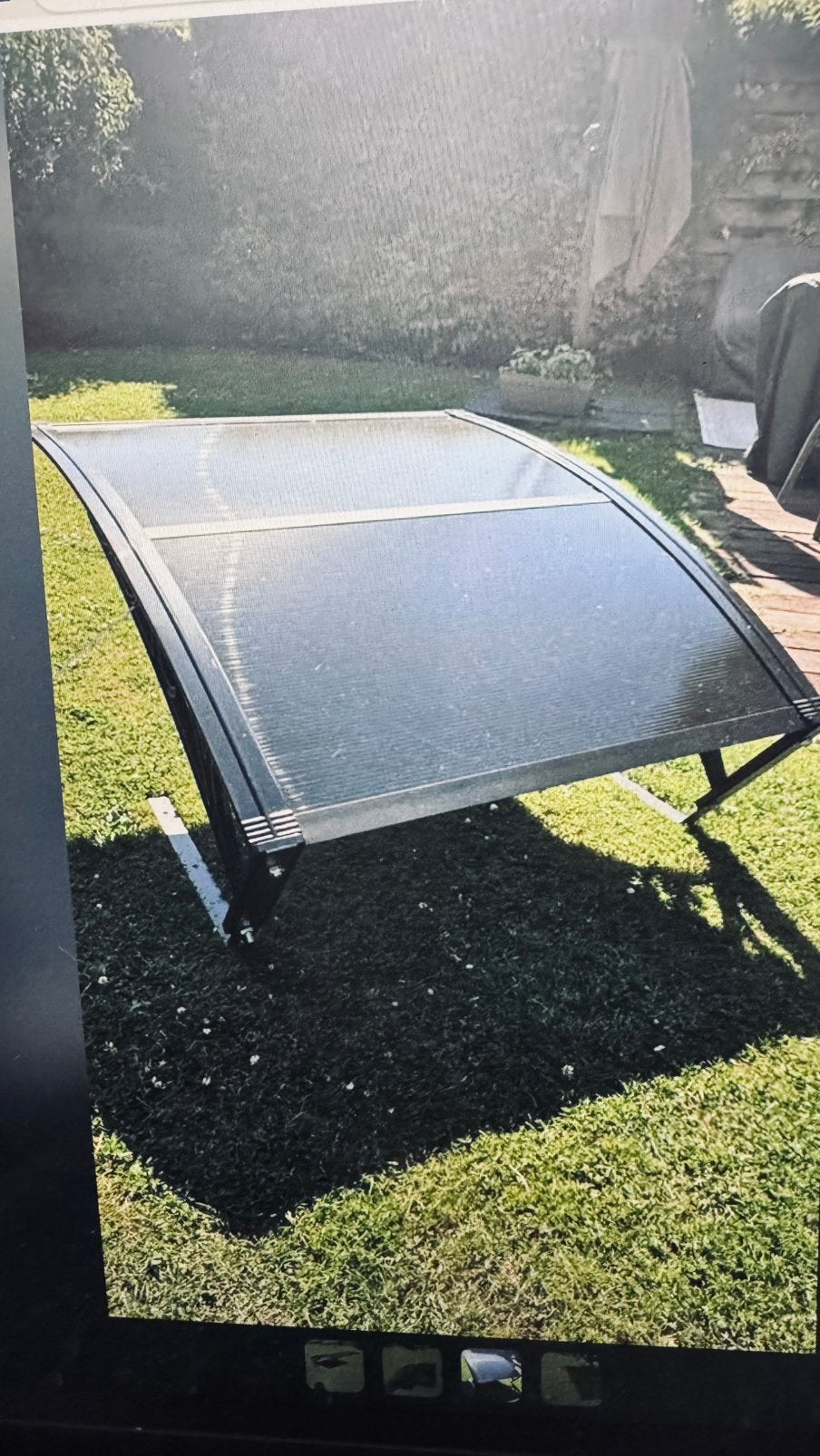 Garage voor robotmaaier., Ophalen, Nieuw