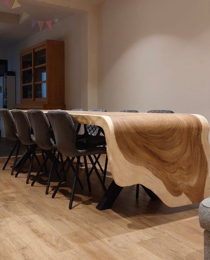 Boomstamtafel op maat | Unieke eiken tafels | Showroom, Huis en Inrichting, Tafels | Eettafels, Nieuw, Eikenhout, Overige houtsoorten
