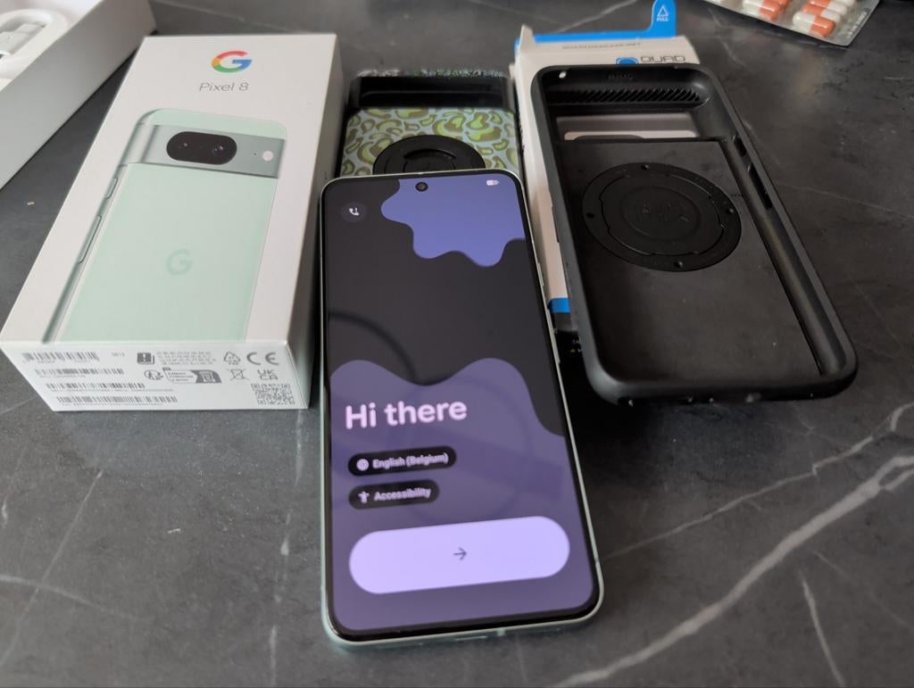 Google Pixel 8 in perfecte staat. Met hoesjes., Enlèvement ou Envoi