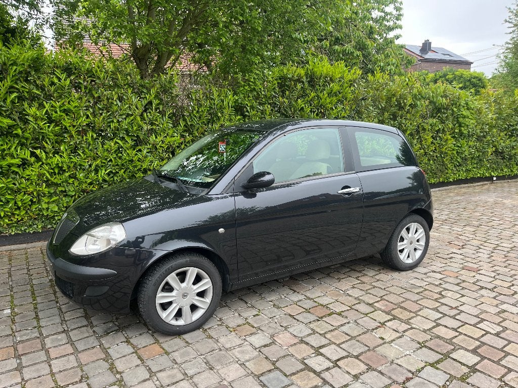 Lancia YIPSILON faible km 113000 Airco, Autos, Lancia, Achat, Entreprise, Essence, Alarme