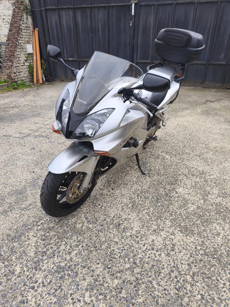 Honda VFR 800 Vtec, Motoren, Occasion, 4 cilinders, Particulier, Meer dan 35 kW