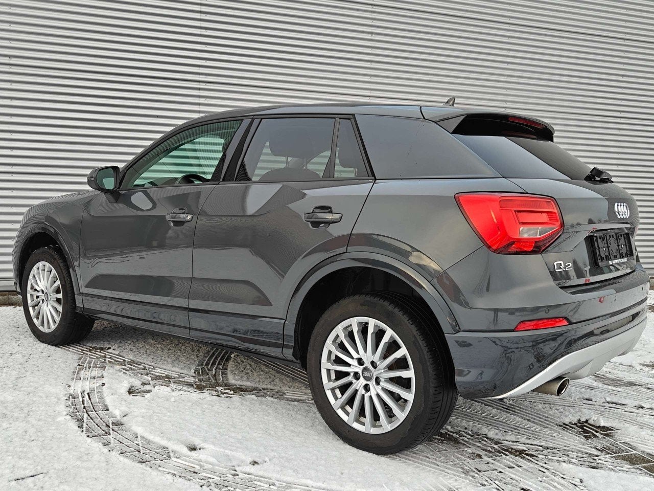Audi Q2 design (année de construction 2017), Capteur de stationnement, Argent ou Gris, Achat, Entreprise