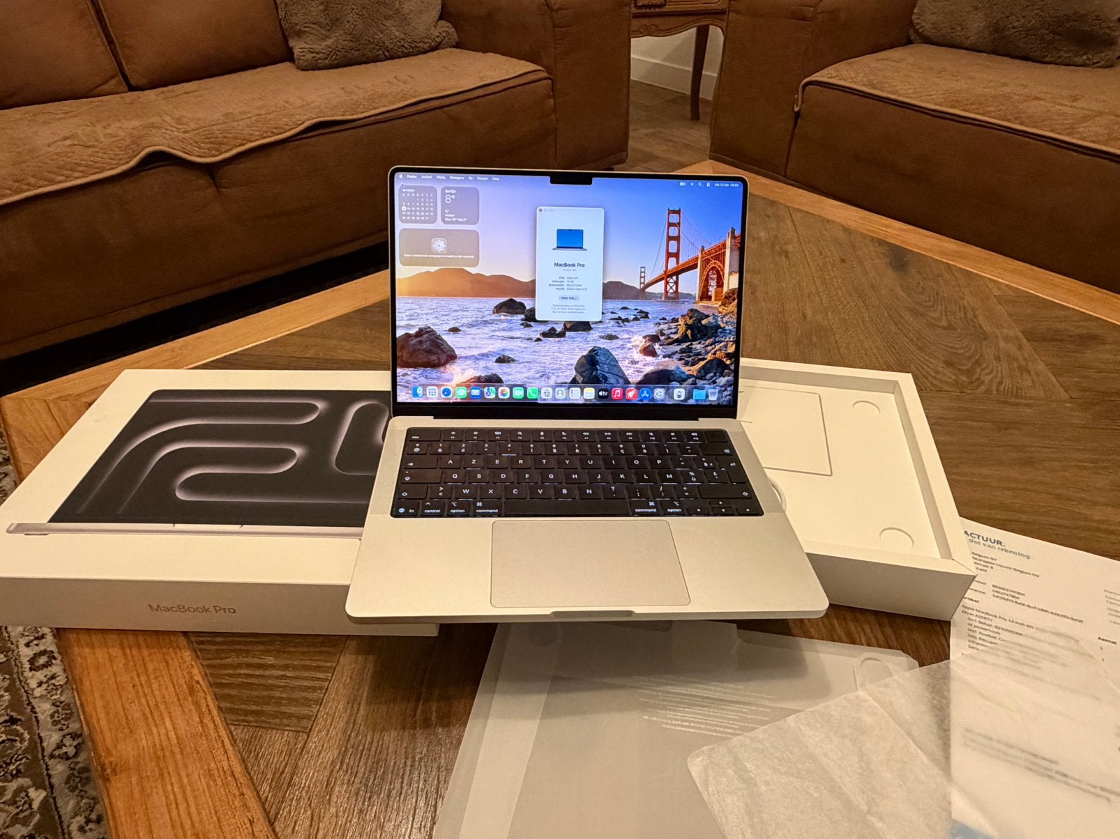 Nieuwe Macbook Pro 14” M5 16GB Ram 512SSD/ 16maand garantie, Computers en Software, 512 GB, Nieuw, Azerty, 16 GB