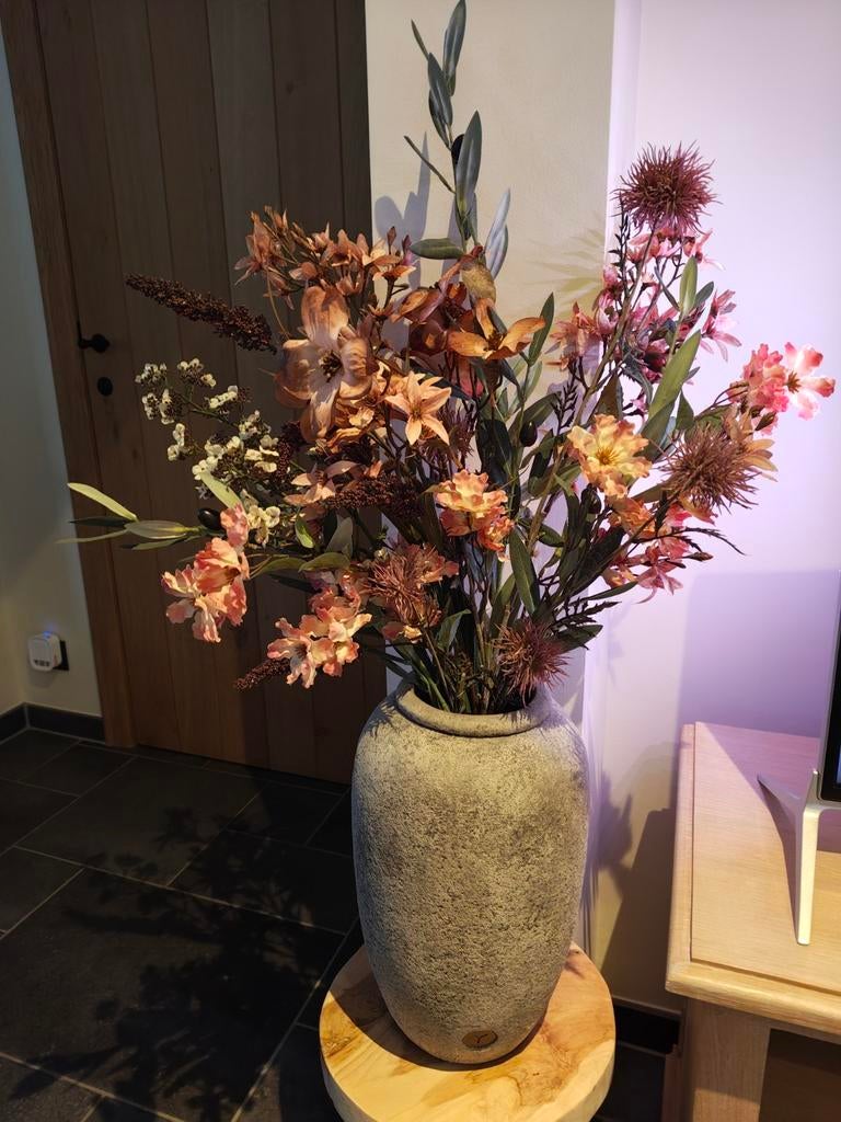 Vaas met zijden bloemen, Huis en Inrichting, Ophalen