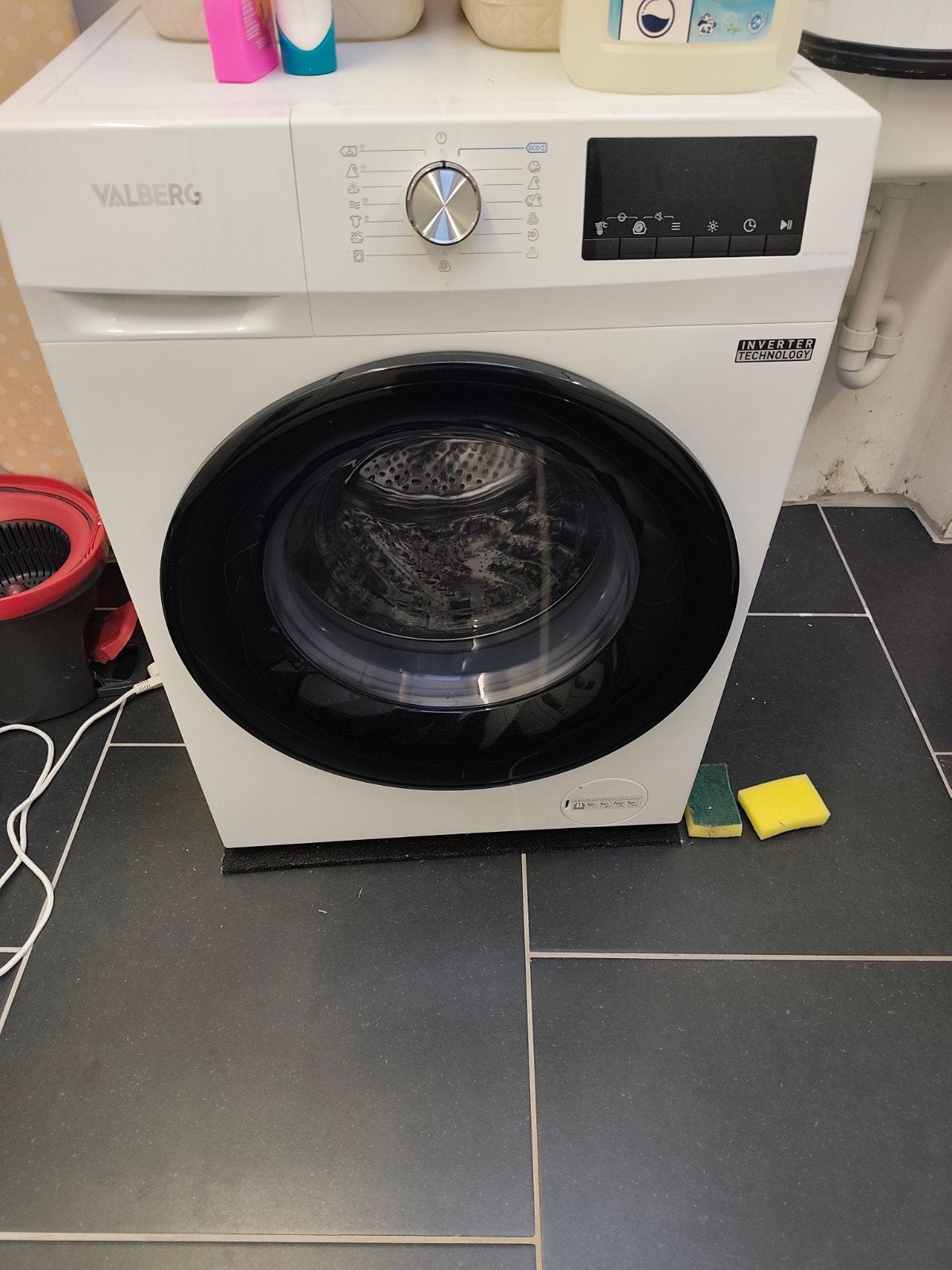 Lave-linge séchant VALBERG 10 kg / 7 kg – WDD 10714 A-10/D W, Enlèvement, Neuf