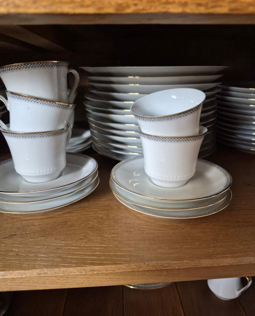 Volledige servies, Ophalen